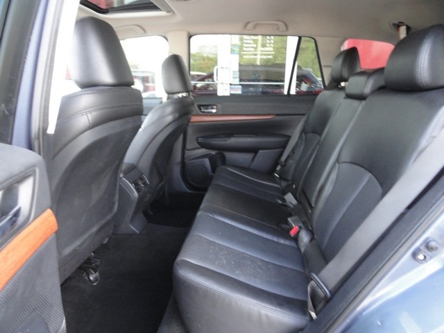 Subaru Outback 4dr Wgn H4 Auto 2.5i Limited 2013