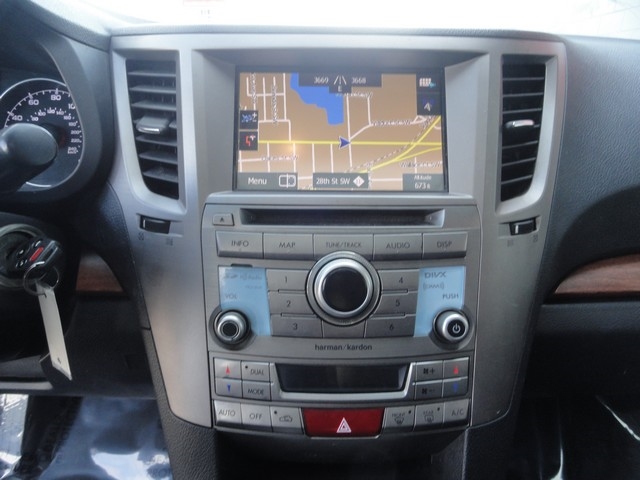 Subaru Outback 4dr Wgn H4 Auto 2.5i Limited 2013