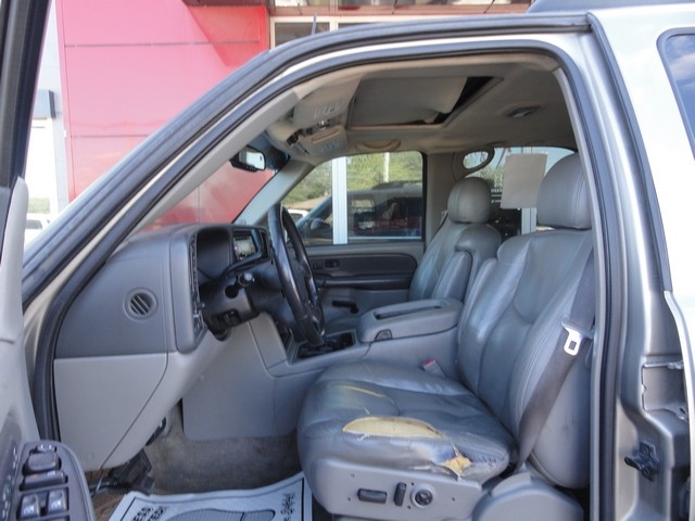 Chevrolet Tahoe 4dr 1500 4WD Z71 2003