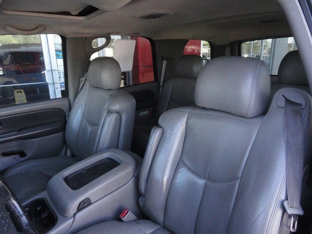 Chevrolet Tahoe 4dr 1500 4WD Z71 2003