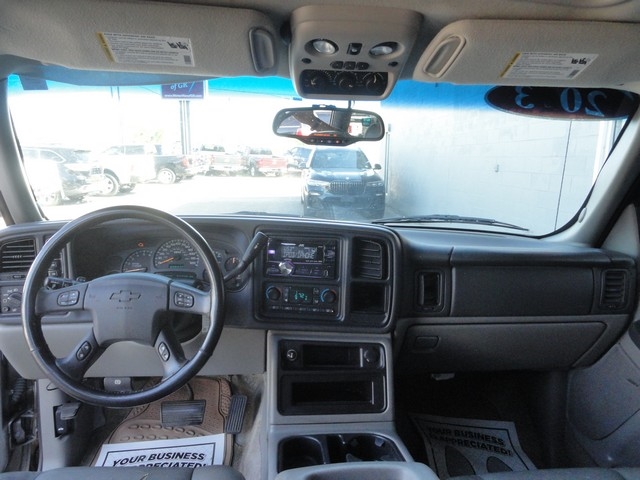 Chevrolet Tahoe 4dr 1500 4WD Z71 2003