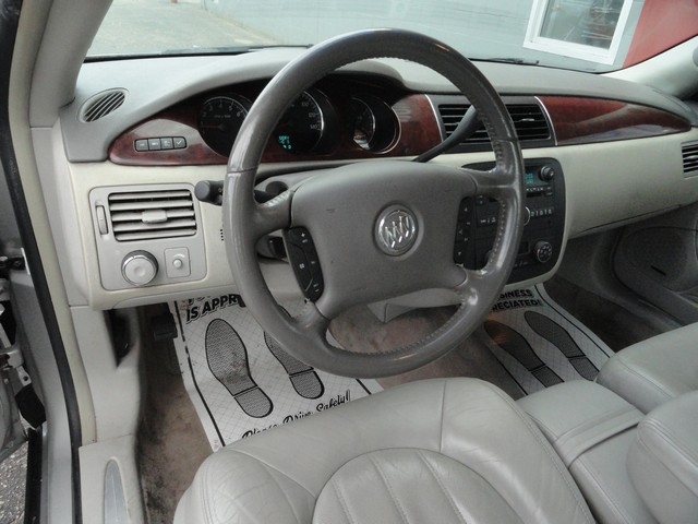 Buick Lucerne 4dr Sdn CXL V8 2006