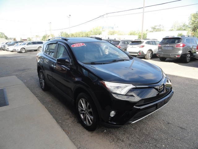 Toyota RAV4 Limited AWD (Natl) 2018