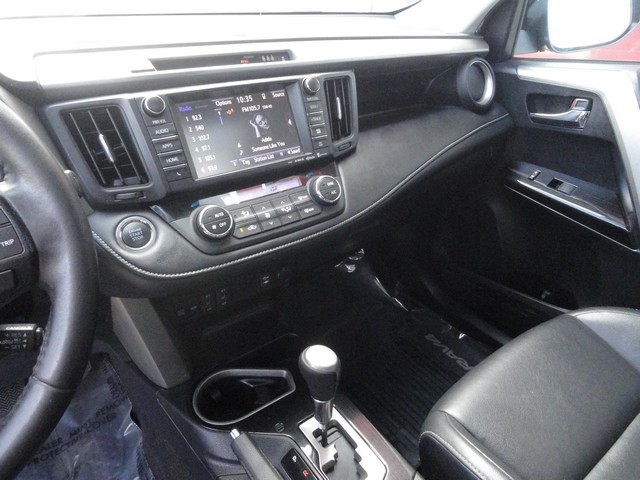 Toyota RAV4 Limited AWD (Natl) 2018