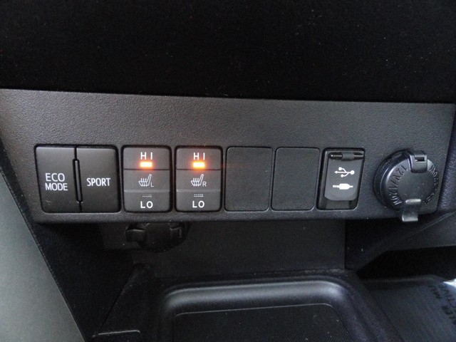 Toyota RAV4 Limited AWD (Natl) 2018