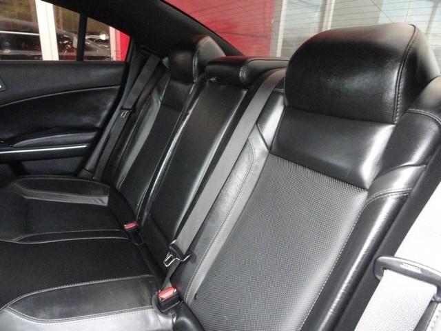 Dodge Charger SXT RWD 2019