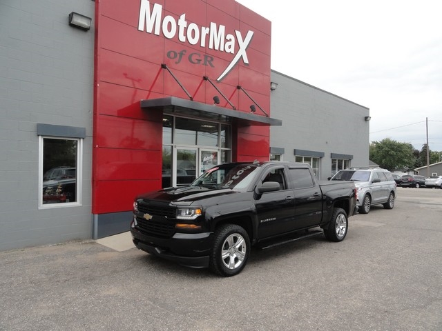 Chevrolet Silverado 1500 4WD Crew Cab 143.5" Custom 2018