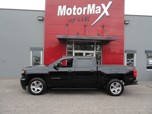 Chevrolet Silverado 1500 4WD Crew Cab 143.5" Custom 2018