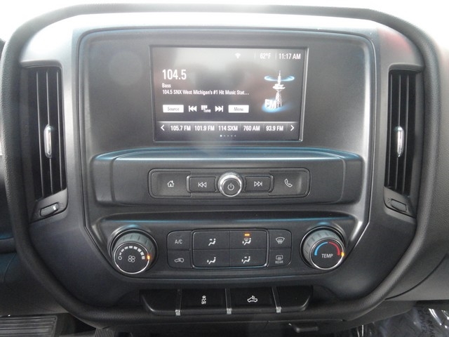 Chevrolet Silverado 1500 4WD Crew Cab 143.5" Custom 2018