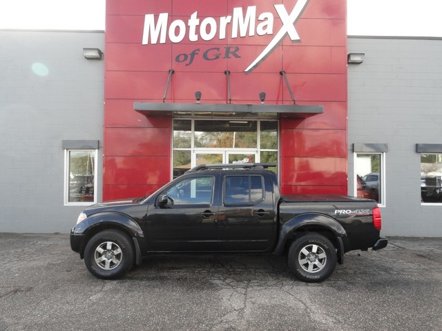 Nissan Frontier 4WD Crew Cab SWB Auto PRO-4X 2012