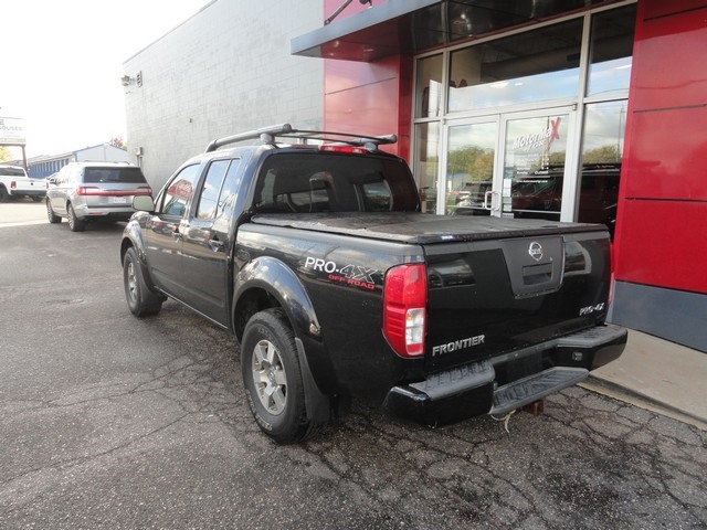 Nissan Frontier 4WD Crew Cab SWB Auto PRO-4X 2012