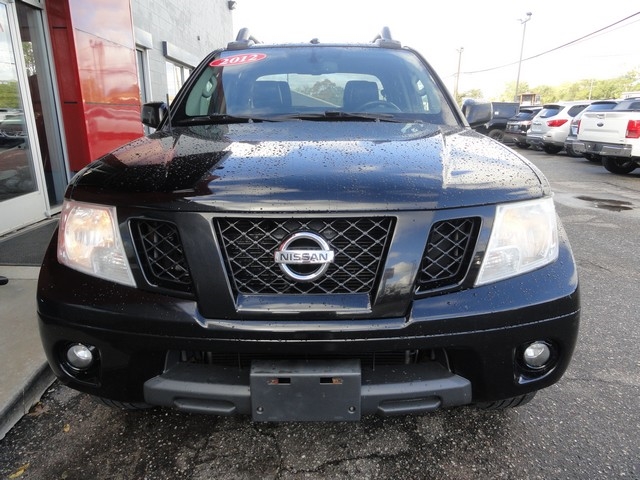 Nissan Frontier 4WD Crew Cab SWB Auto PRO-4X 2012