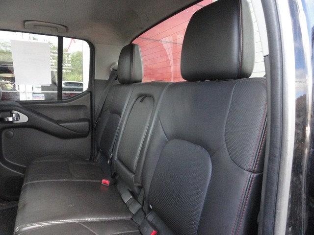 Nissan Frontier 4WD Crew Cab SWB Auto PRO-4X 2012