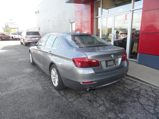 BMW 5 Series 4dr Sdn 528i RWD 2016