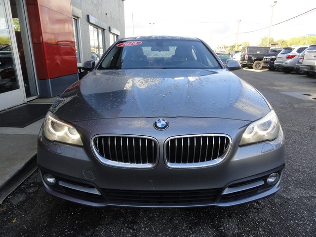 BMW 5 Series 4dr Sdn 528i RWD 2016