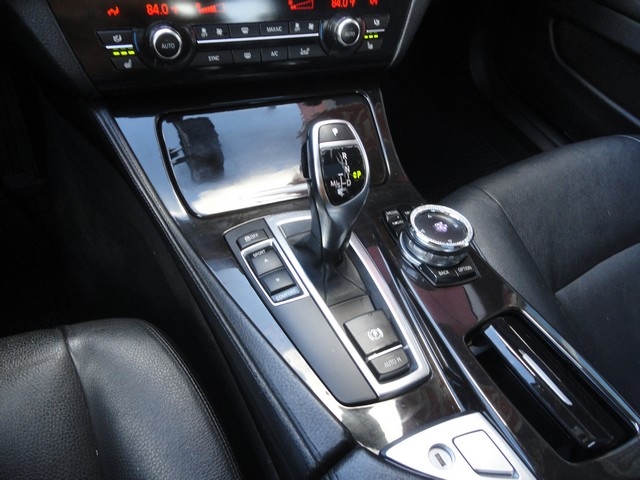 BMW 5 Series 4dr Sdn 528i RWD 2016