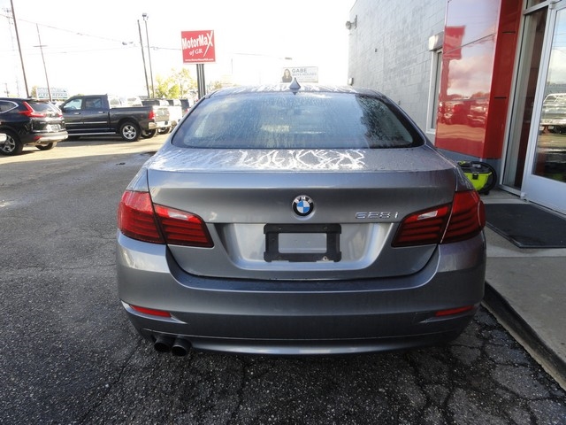 BMW 5 Series 4dr Sdn 528i RWD 2016