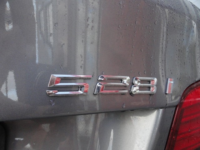 BMW 5 Series 4dr Sdn 528i RWD 2016