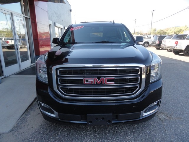 GMC Yukon XL 4WD 4dr SLT 2017