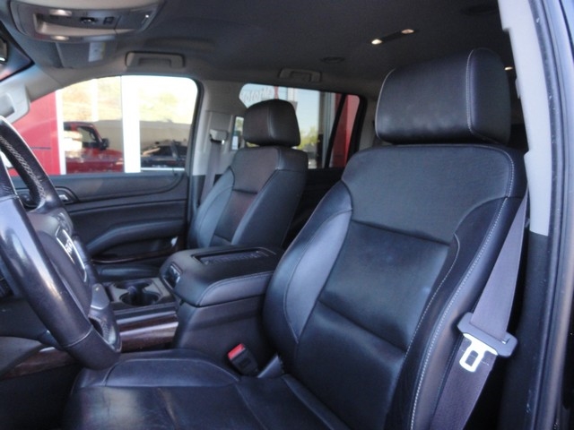 GMC Yukon XL 4WD 4dr SLT 2017