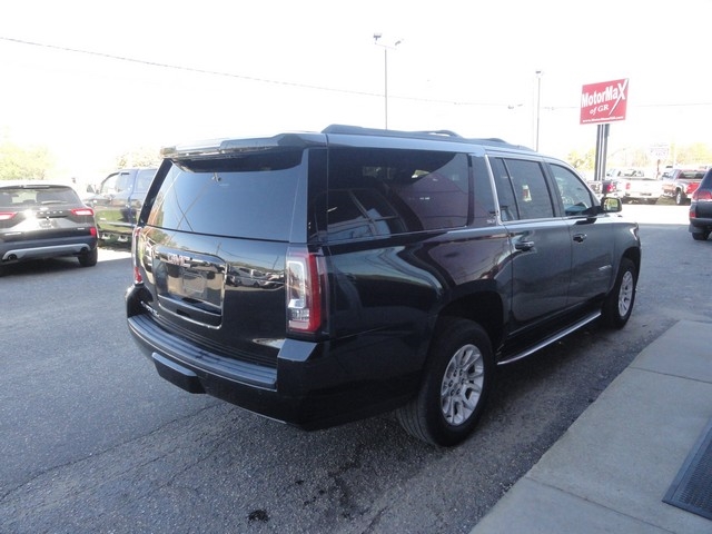 GMC Yukon XL 4WD 4dr SLT 2017