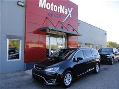 2018 Chrysler Pacifica  2018 Chrysler Pacifica