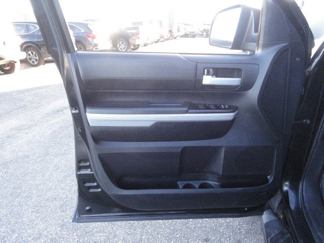 Toyota Tundra 4WD Limited Double Cab 6.5' Bed 5.7L (Natl) 2019