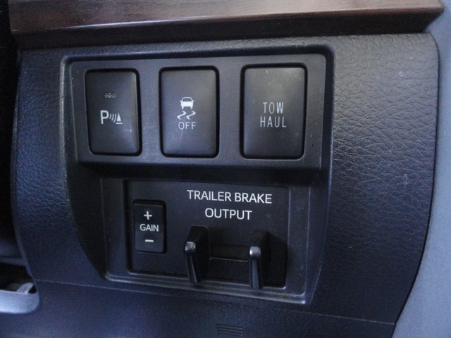 Toyota Tundra 4WD Limited Double Cab 6.5' Bed 5.7L (Natl) 2019