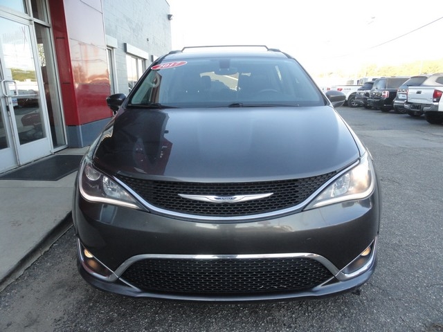 Chrysler Pacifica Touring-L FWD 2017