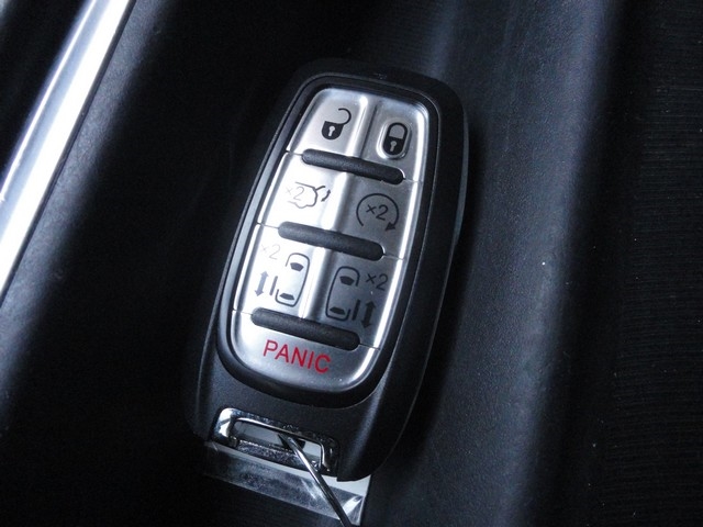 Chrysler Pacifica Touring-L FWD 2017