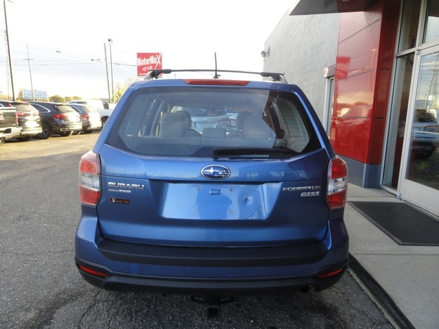 Subaru Forester 4dr CVT 2.5i PZEV 2015