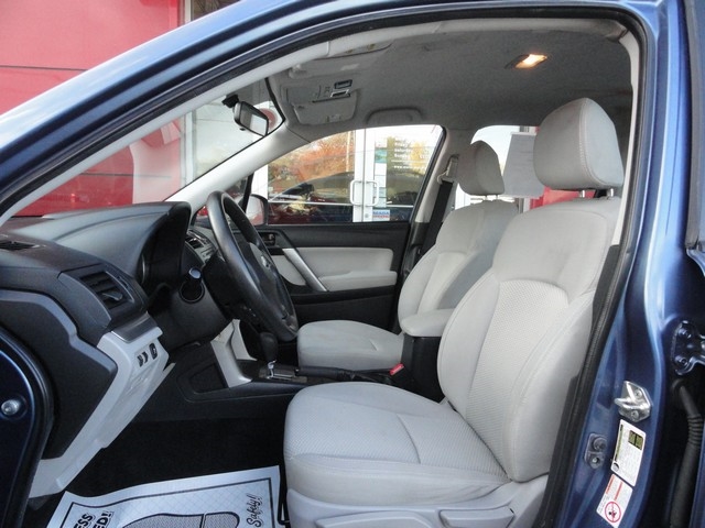 Subaru Forester 4dr CVT 2.5i PZEV 2015