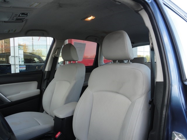 Subaru Forester 4dr CVT 2.5i PZEV 2015