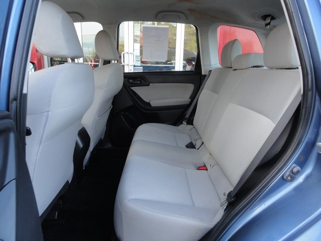 Subaru Forester 4dr CVT 2.5i PZEV 2015