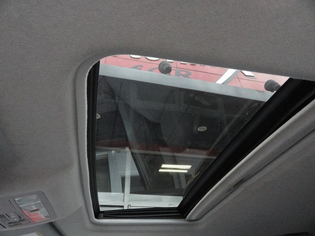 Toyota Highlander 4WD 4dr V6 Base (Natl) 2011