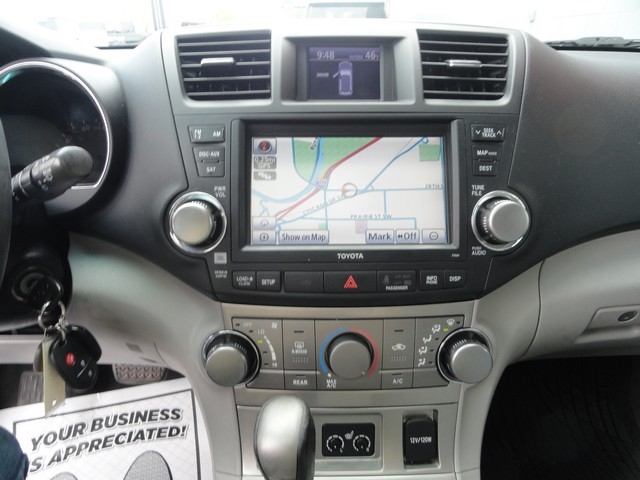 Toyota Highlander 4WD 4dr V6 Base (Natl) 2011