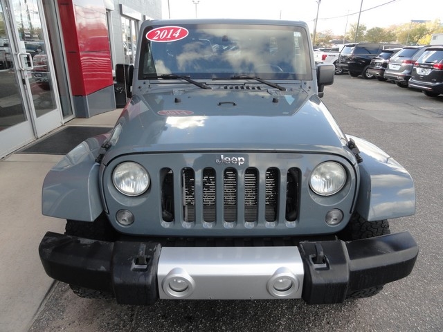 Jeep Wrangler Unlimited 4WD 4dr Sahara 2014
