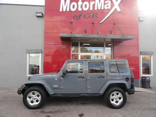 Jeep Wrangler Unlimited 4WD 4dr Sahara 2014