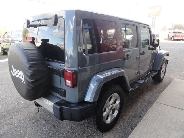 Jeep Wrangler Unlimited 4WD 4dr Sahara 2014