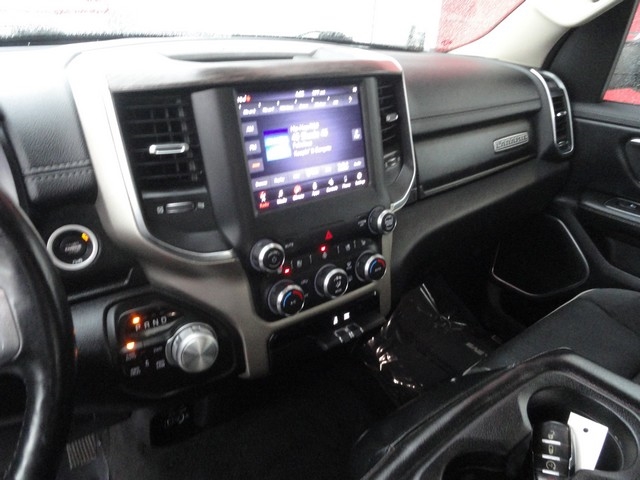 RAM 1500 Laramie 4x4 Quad Cab 6'4" Box 2019