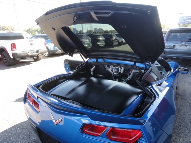 Chevrolet Corvette 2dr Stingray Z51 Cpe w/1LT 2016