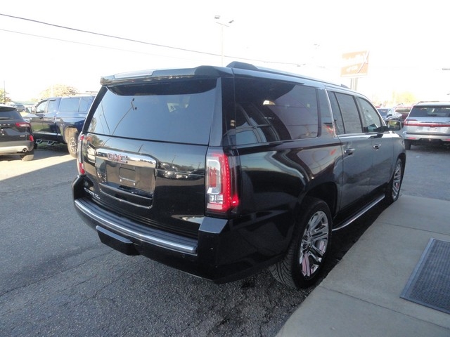 GMC Yukon XL 4WD 4dr Denali 2017