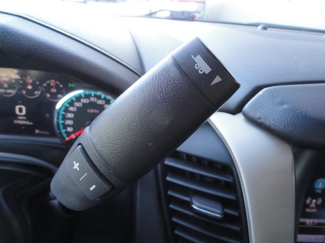 GMC Yukon XL 4WD 4dr Denali 2017