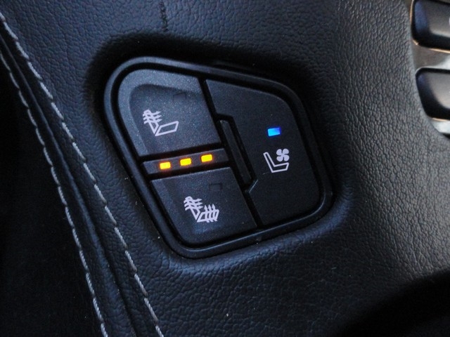 GMC Yukon XL 4WD 4dr Denali 2017