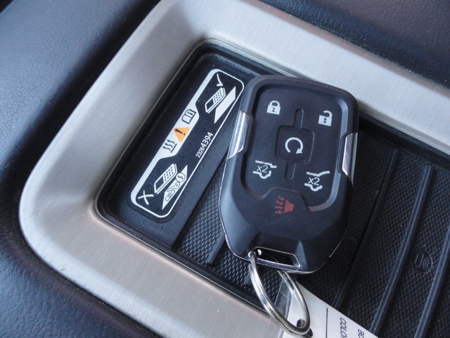 GMC Yukon XL 4WD 4dr Denali 2017