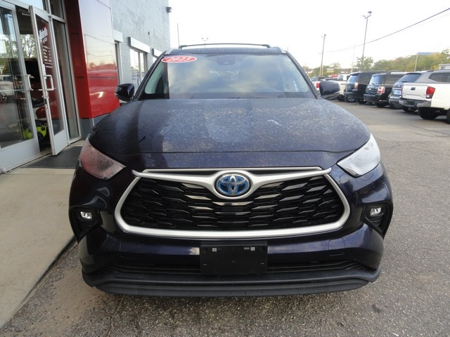 Toyota Highlander Hybrid XLE AWD (Natl) 2023