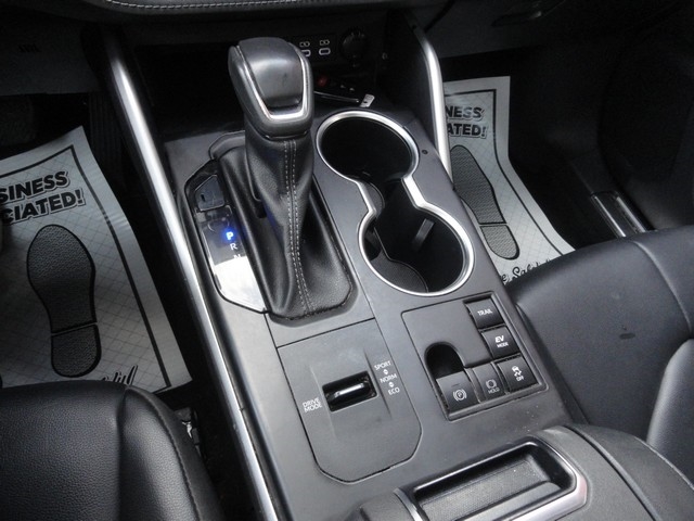 Toyota Highlander Hybrid XLE AWD (Natl) 2023