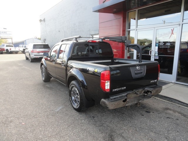 Nissan Frontier 4WD Crew Cab SWB Auto PRO-4X 2014