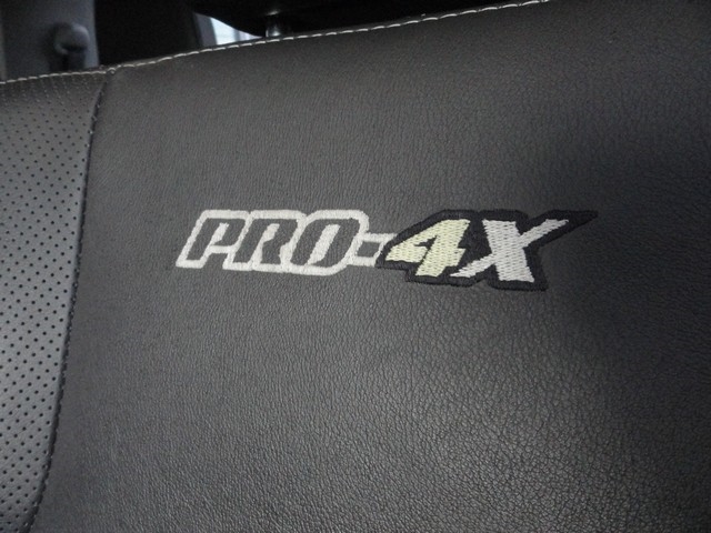 Nissan Frontier 4WD Crew Cab SWB Auto PRO-4X 2014