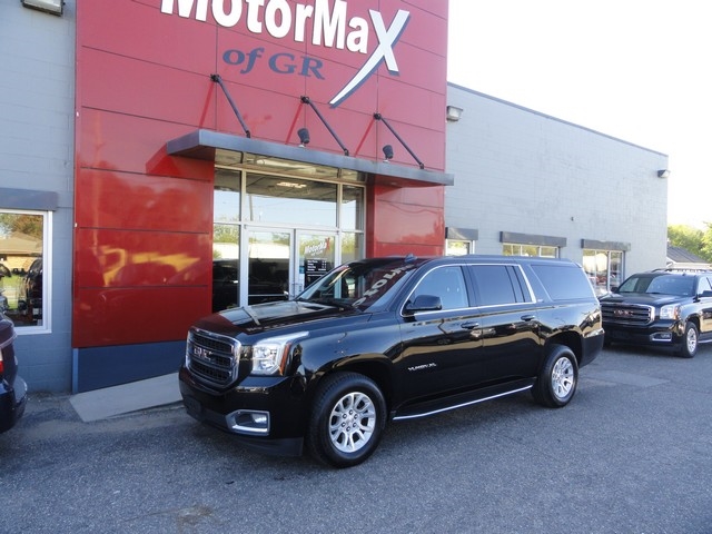 GMC Yukon XL 4WD 4dr SLT 2017